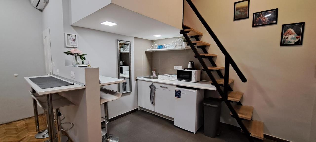 6-Pack Apartment In The Party District Budapeşte Dış mekan fotoğraf